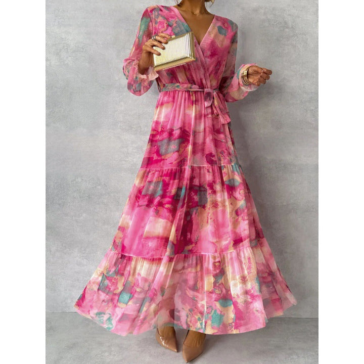 Nyla – Rochie Elegantă cu Motive Florale și Decolteu în V